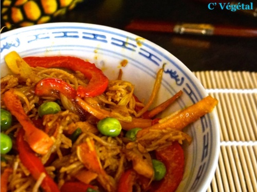 Nouilles sautées Singapour à ma façon - C'Végétal