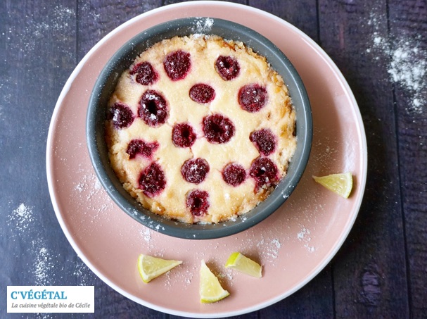 Crèmes cuites au citron vert et framboises // Baked lime custards with raspberries - C'Végétal