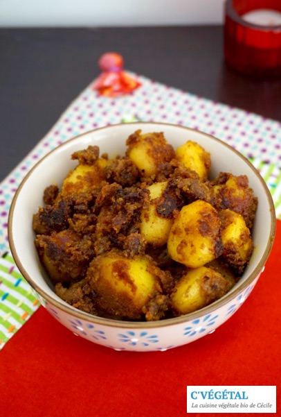 Curry de pommes de terre nouvelles et oignon rouge : Early potato and red onion curry - C'Végétal