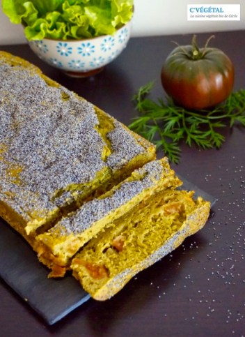 Cake aux tomates noires de Crimée et fanes de carottes : Black Krim tomato and carrot tops bread - C'Végétal